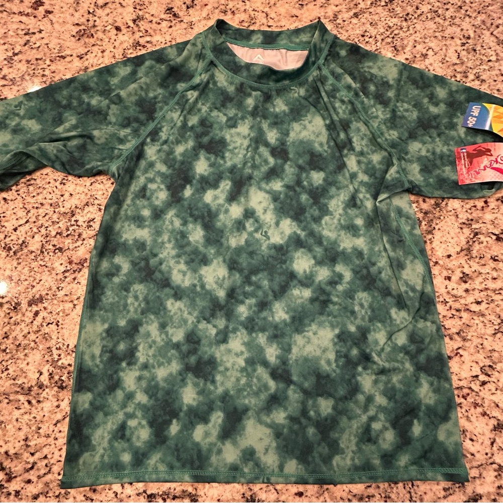 Women’s‎ Kanu SPF Beach/Surf Green Swim Shirt
